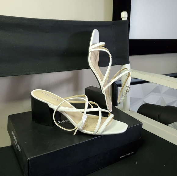 KENNETH COLE NEW YORK Maise Heel Sandal Strap 10 - Picture 11 of 12